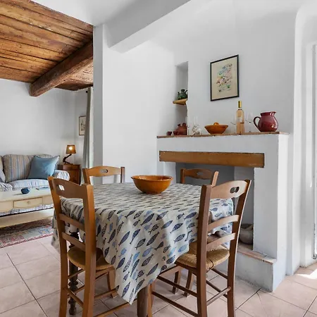 La Petite Provence Apartment
